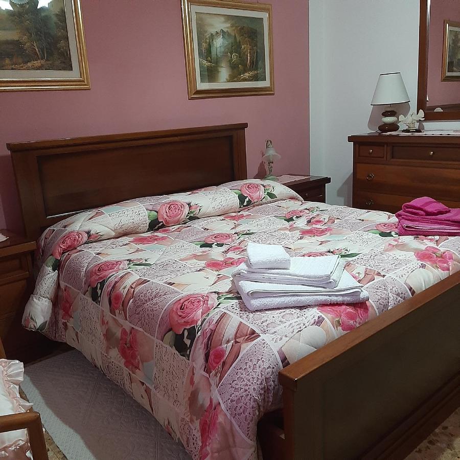 B&B Da Andreina Guspini Bagian luar foto
