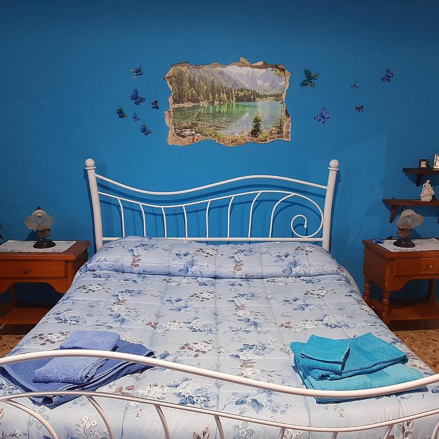 B&B Da Andreina Guspini Bagian luar foto