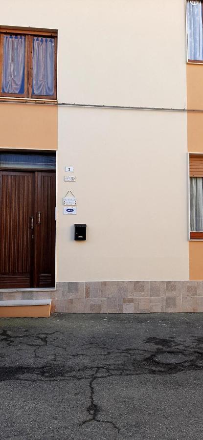 B&B Da Andreina Guspini Bagian luar foto